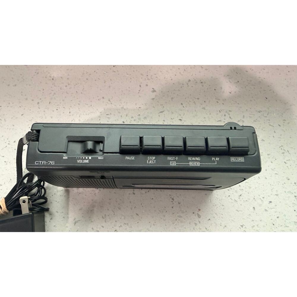 Vintage Realistic CTR-76 Cassette Recorder 14-1156 w/ AC Adapter and Manual - Picture 3 of 8